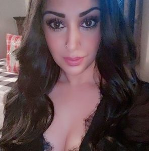 Meet your Posher, Mandy